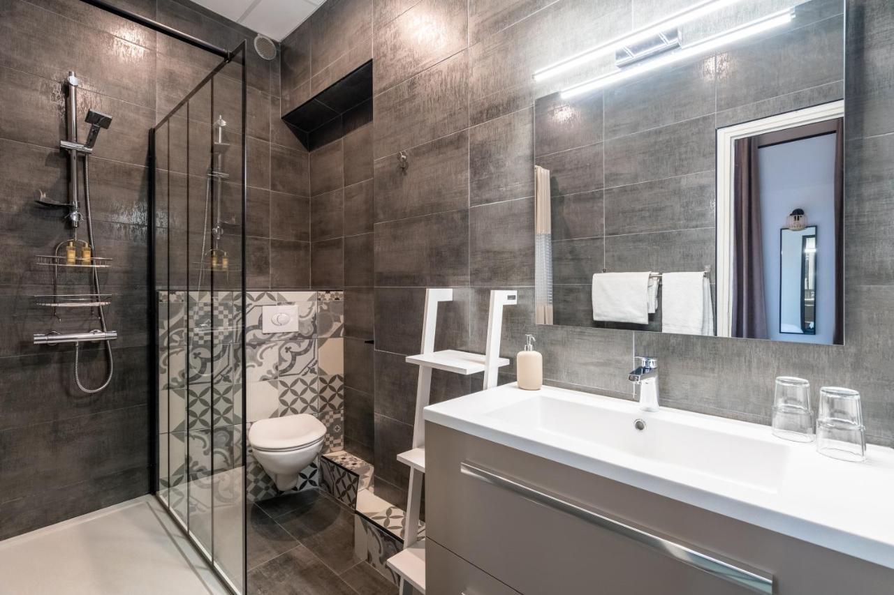 Hotel Vendome Salon-de-Provence Kamer foto