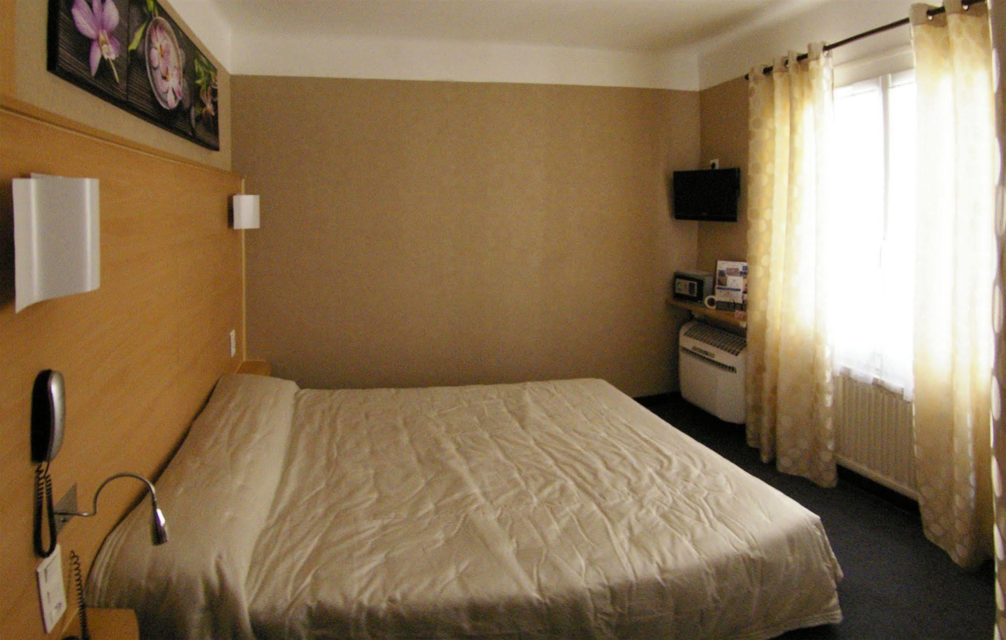 Hotel Vendome Salon-de-Provence Buitenkant foto