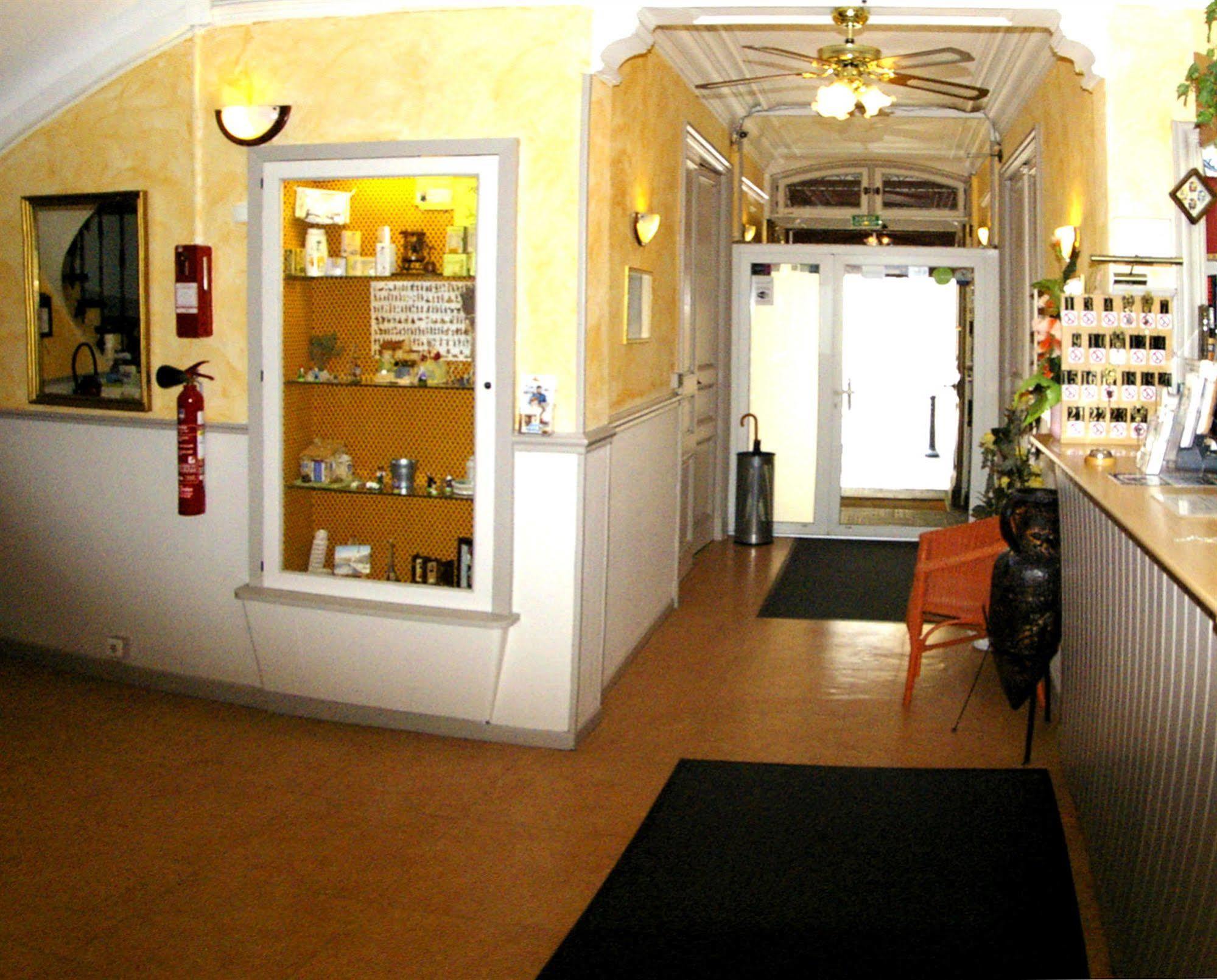 Hotel Vendome Salon-de-Provence Buitenkant foto