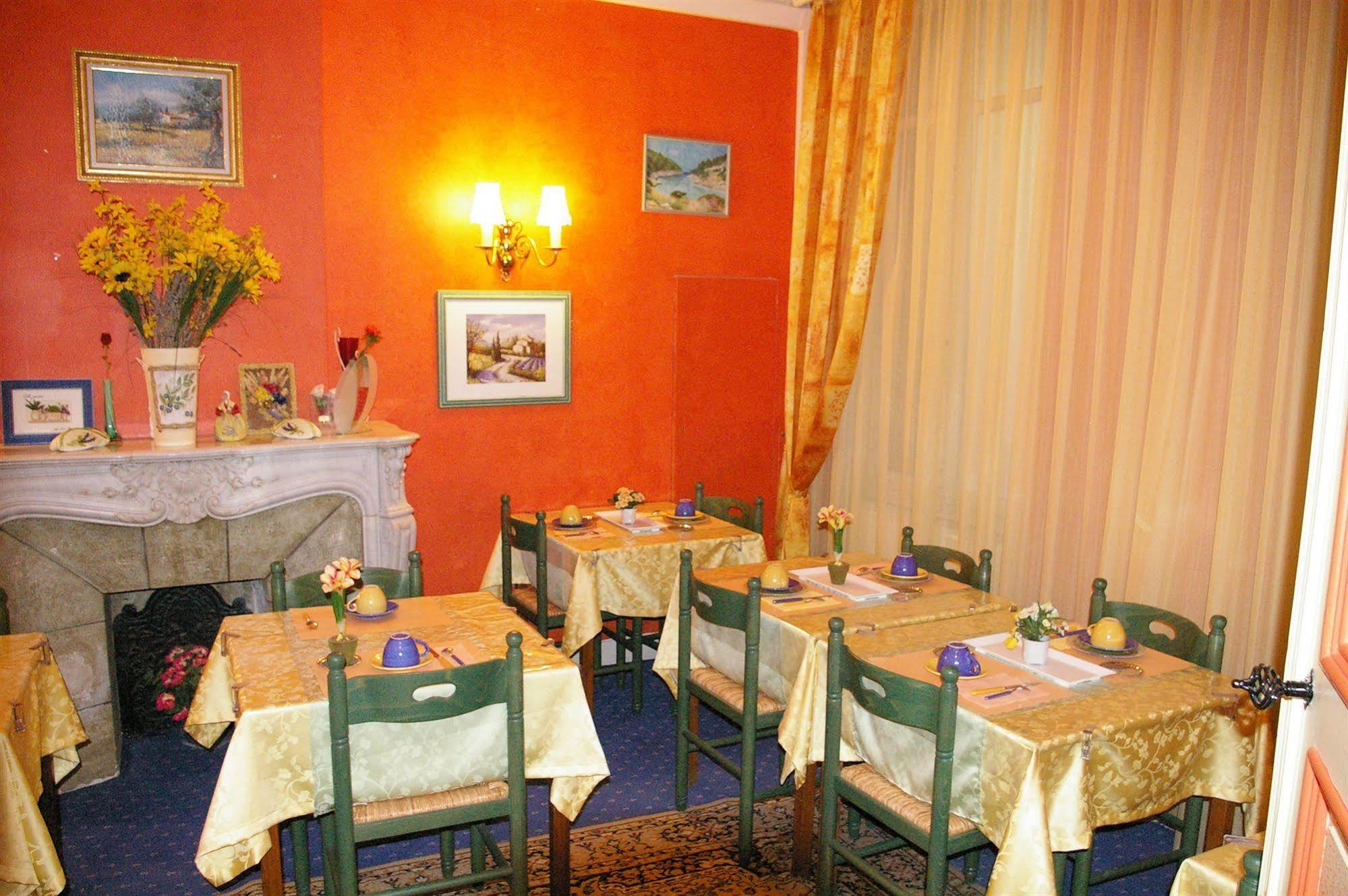Hotel Vendome Salon-de-Provence Buitenkant foto